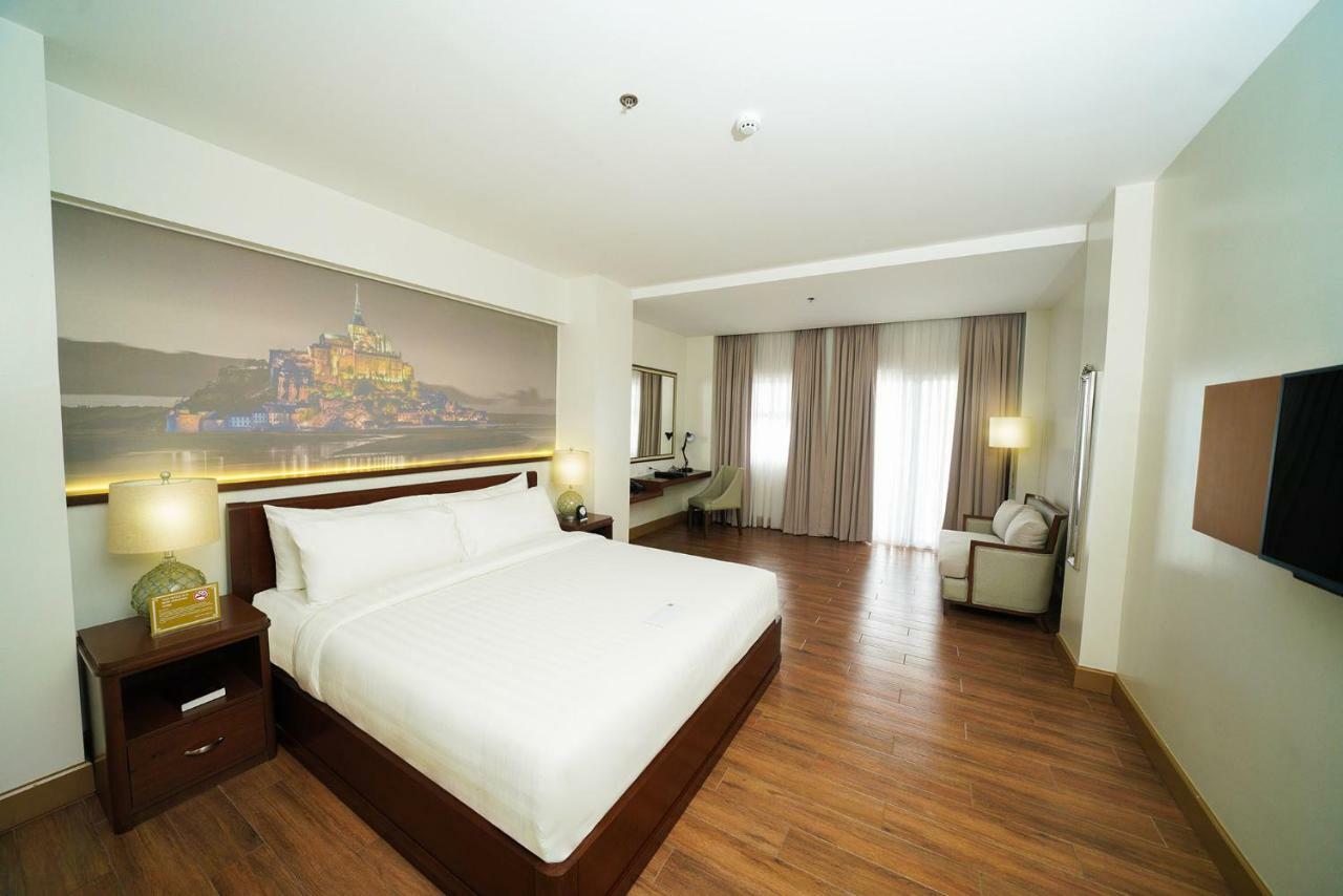 טגאיטאי Hotel Carlito Tagaytay מראה חיצוני תמונה