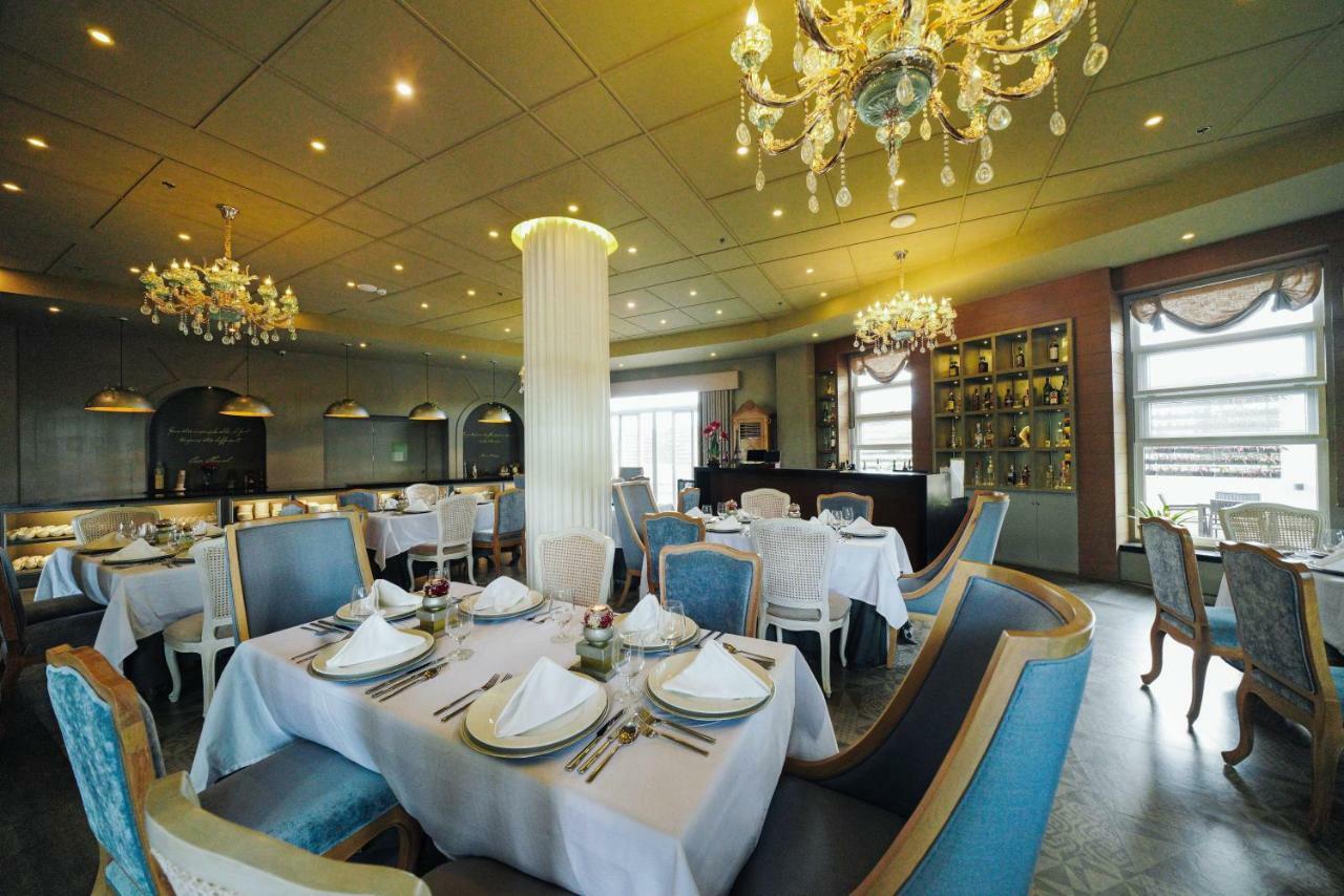 טגאיטאי Hotel Carlito Tagaytay מראה חיצוני תמונה